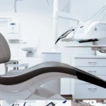Quand consulter un dentiste orthodontiste ? Les signes à ne pas négliger chez l’enfant